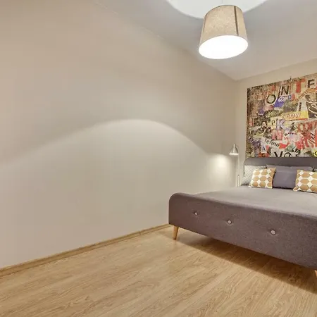 Trendy Kochanowskiego Street