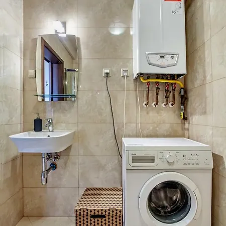 Trendy Kochanowskiego Street *